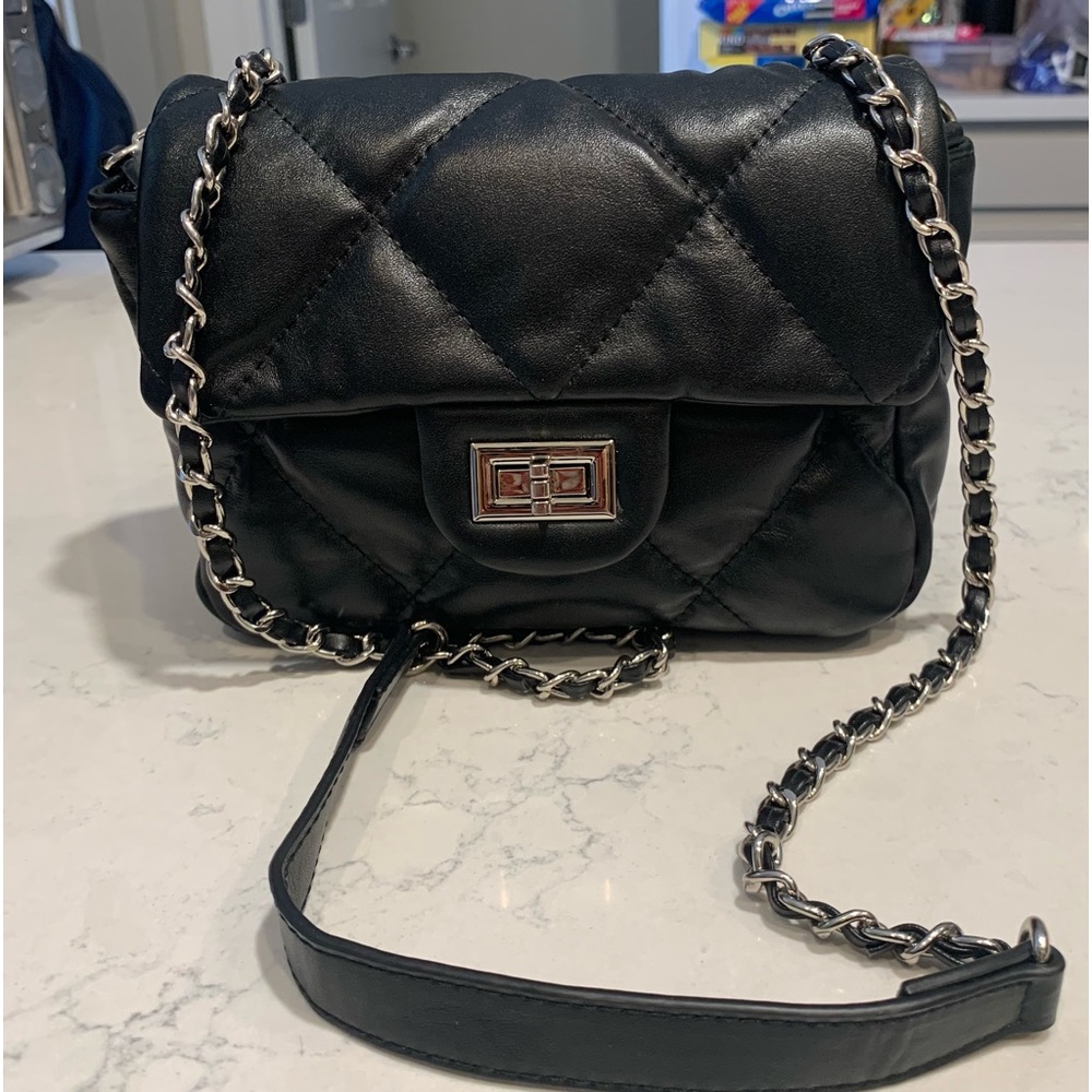 New leather bag with chain